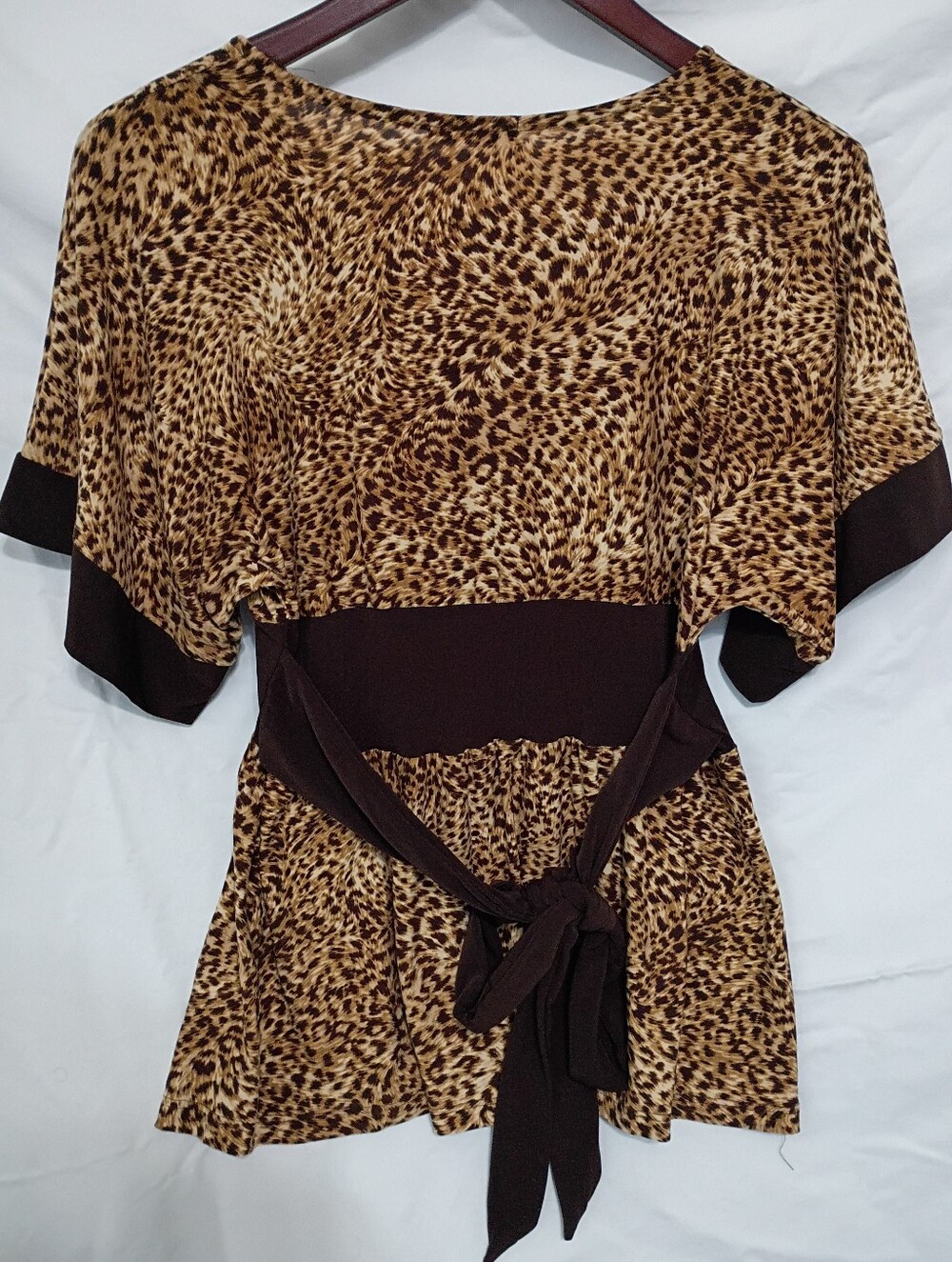 XXI Brand Leopard Print V-Neck Women's Top Size L - Picture 5 of 5